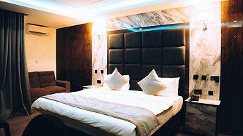 McDons Skye Hotel and Suites