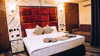 McDons Skye Hotel and Suites