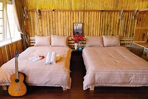 Scent Chalet D - Village