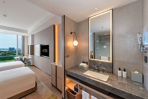 Nanjing Yangzi River Conference Center Longshan Lake Hotel