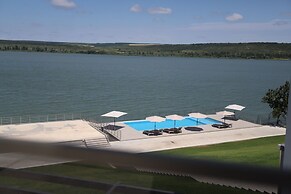 Plein Air Residence & Resort