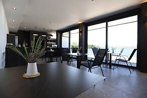 Plein Air Residence & Resort