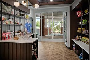 Tryon Riverfront Inn New Bern, Tapestry