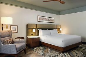 Tryon Riverfront Inn New Bern, Tapestry