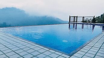 silver cascade munnar