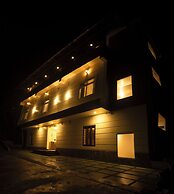 silver cascade munnar