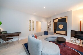 Apartment-sleeps4-parking-100walkingscore