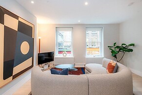 Apartment-sleeps4-parking-100walkingscore