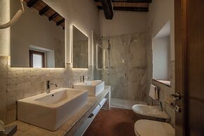 Borgo Le Noci Chianti Retreat & Pool