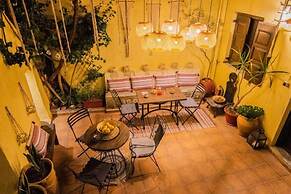 Saint Michel Apartments