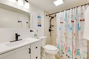 5 Mi to Fort Myers Beach: Condo w/ Private Lanai!