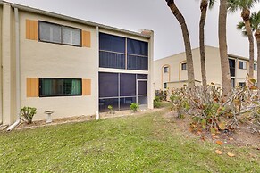 5 Mi to Fort Myers Beach: Condo w/ Private Lanai!