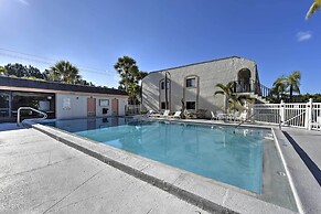 5 Mi to Fort Myers Beach: Condo w/ Private Lanai!