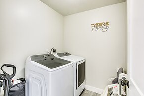 2 Mi to Bear Lake: Mtn-view Gem in Garden City