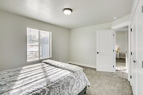 2 Mi to Bear Lake: Mtn-view Gem in Garden City