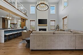 Lakeside Home Near Mammoth Cave & Nolin Lake!