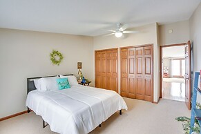 Near All-season Trails: Howard Lake Home w/ Dock!