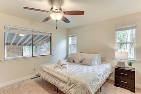 Private Cabin w/ Forest Views & Grill in Lakehead!