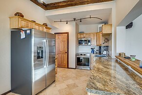 4 Mi to Black Canyon: Mtn-view Apt in Montrose!