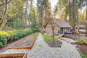 Outdoor Oasis: Modern Nordic Cottage By Lake!