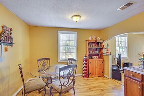 Cozy Home Near Bay Access in Panama City!
