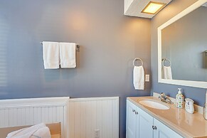 Cozy Home Near Bay Access in Panama City!