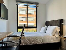 w Radiant 1BR in Santa Barbara