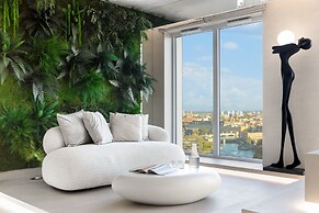 Quorum Apartments