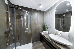 Quorum Apartments