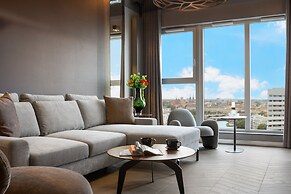 Quorum Apartments