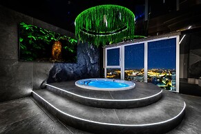 Quorum Apartments