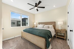 Heart And Sol 2 Bedroom Condo