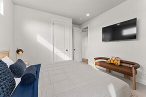 Your Happy House 5 Bedroom Townhouse