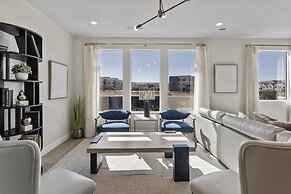 Your Happy House 5 Bedroom Townhouse