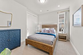 Your Happy House 5 Bedroom Townhouse