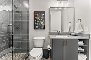 Your Happy House 5 Bedroom Townhouse