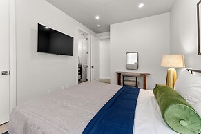 Your Happy House 5 Bedroom Townhouse