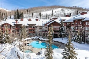 4315b - Queen Deluxe Creekside Condominiums 1 Bedroom Hotel Room