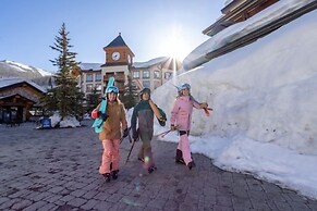 4315b - Queen Deluxe Creekside Condominiums 1 Bedroom Hotel Room