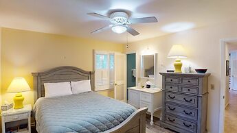 Beachbreak 3 Bedroom Apts