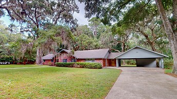 Live Oak Hideaway 4 Bedroom Home