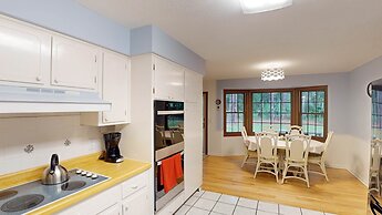 Live Oak Hideaway 4 Bedroom Home