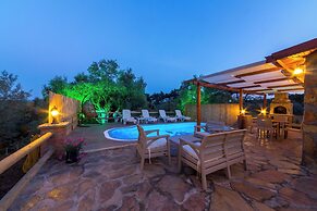 Ceren Villa Akyaka Daily Weekly Rentals