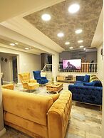 Yeşil Panjurlu Villa Otel