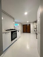 Yeşil Panjurlu Villa Otel