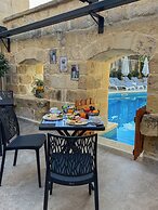 Ta Gilarda Boutique Living