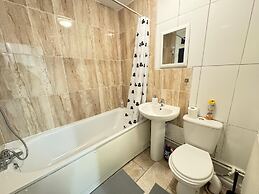 South Croydon - Sleeps 4 - Garden - 85walkingscore