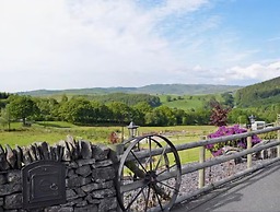 Serene Golygfar Cottage Retreat in Ystrad Meurig