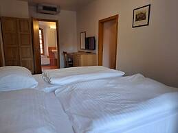 LH Hotel Mlýn Old Town