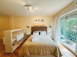 Comfortable & Spacious in Recoleta by BT Homes